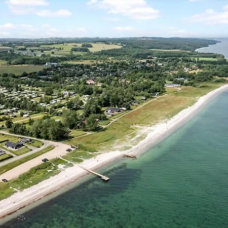 Semesterbostad 30042-malling-peter-eriksens-vej-20 *